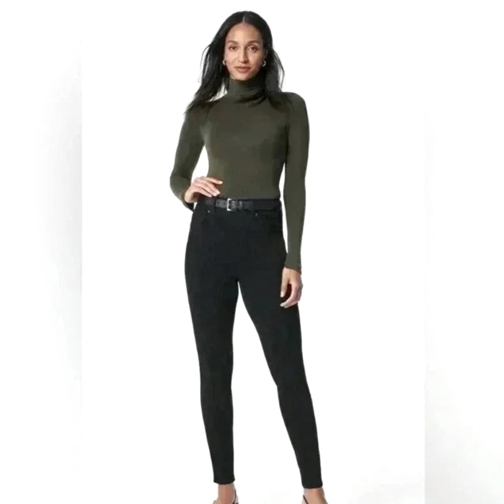 SPANX black ankle skinny jeans size medium tall. Excellent condition.